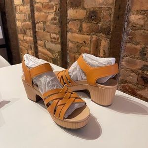 Brand New Dr. Scholl’s First if All Sandal